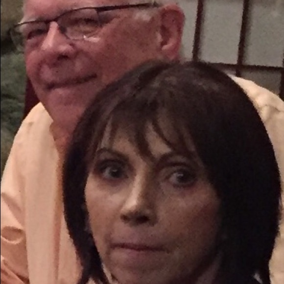 Meet your Posher, Sharon - Picture 4 of 4